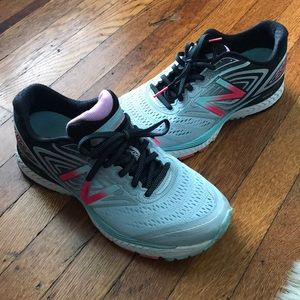 New Balance woman’s 880v7